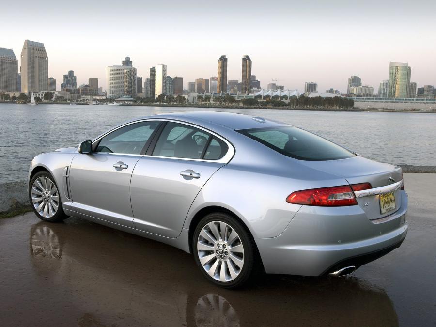  Jaguar XF 2008 года  (US) (фото 17 из 30)